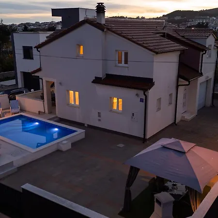 Sea Holiday home
